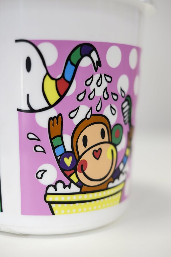7 SPOT COLOUR SCREEN PRINTING ON TOY BUCKET